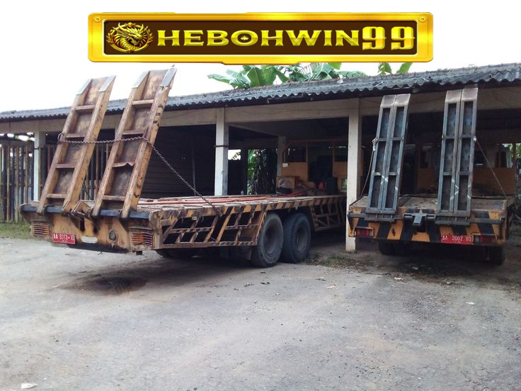 Dump Truck dan Perannya dalam Transportasi Material Berat